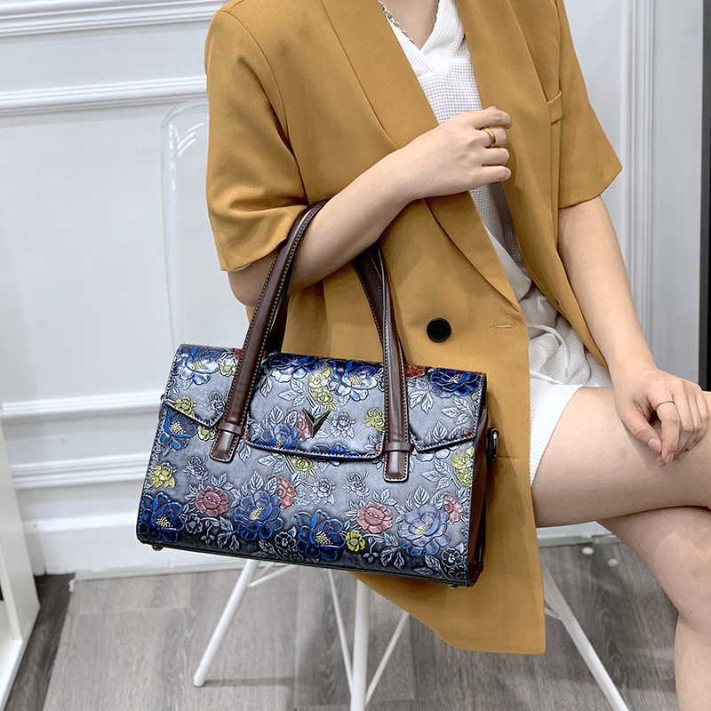 Bolsas Vintage 3D com Estampa  - Luxury Bags That Are Vegan avaliação e preço
